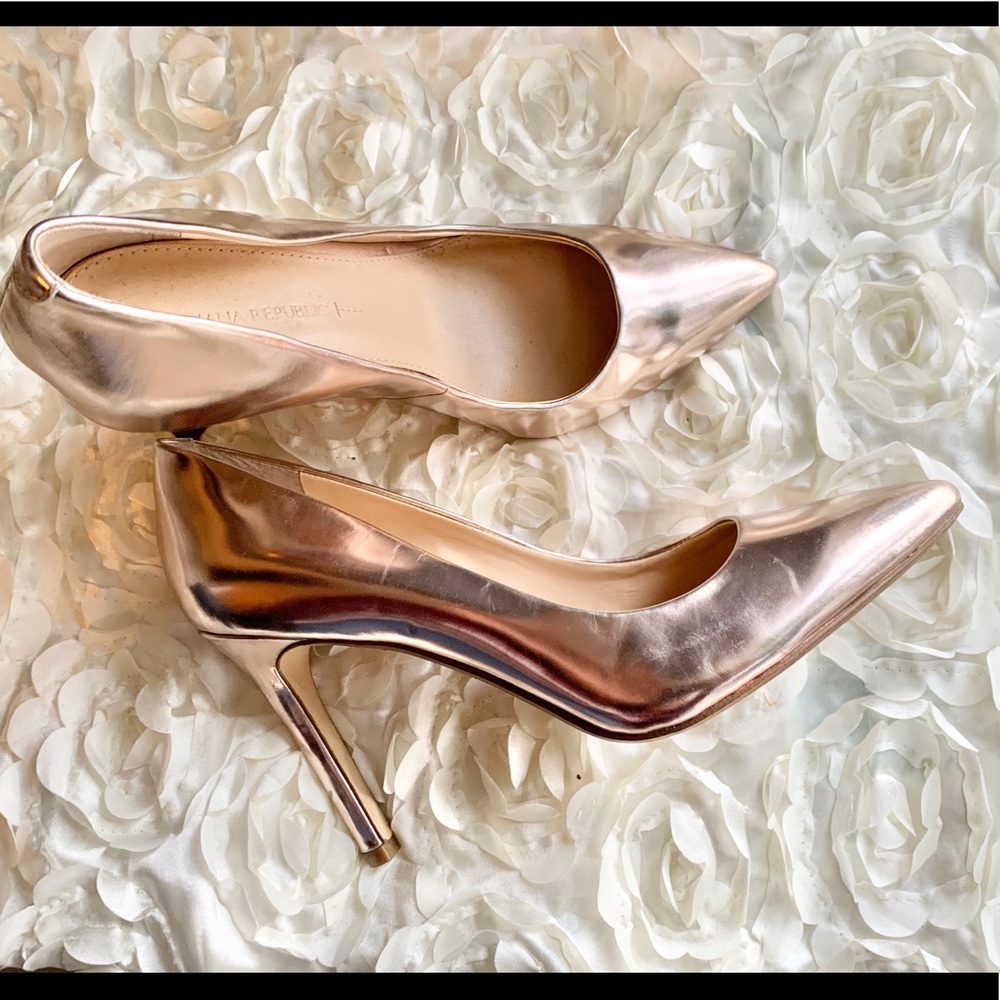 Banana Republic Gold Pumps - Size 8.5
